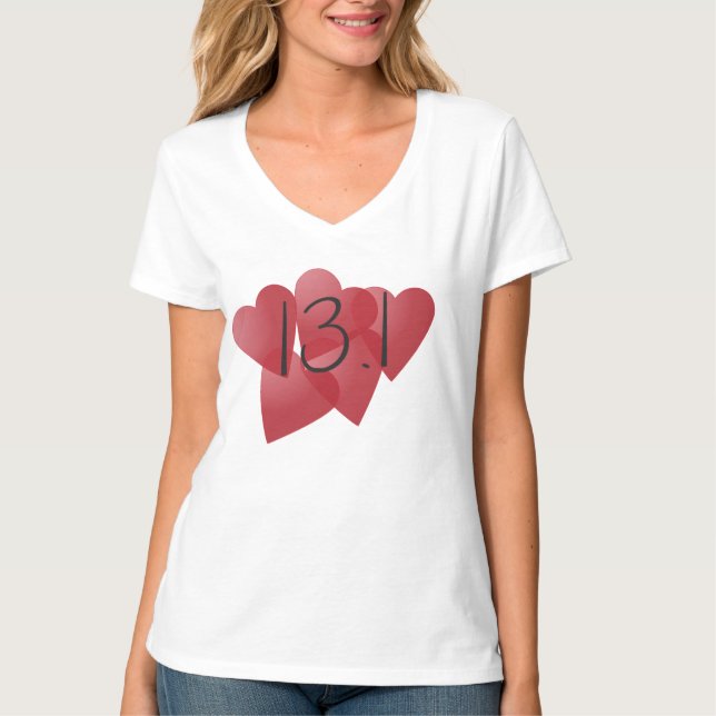 Camiseta 13,1 corações - meio amor da maratona (Frente)