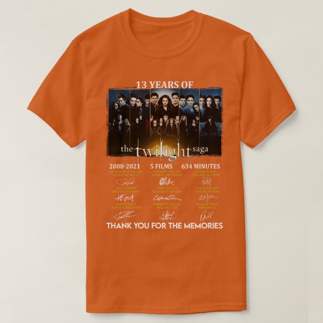 Camiseta 13 Anos Da Assinatura De Saga 1 (Frente do Design)