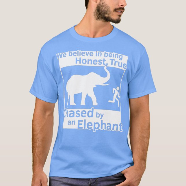 Camiseta 13 artigo da Faith Funny LDS perseguido por um (Frente)