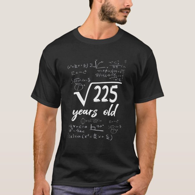 Camiseta 15 Birthday Square Root Fifn Year Old Boys E G (Frente)