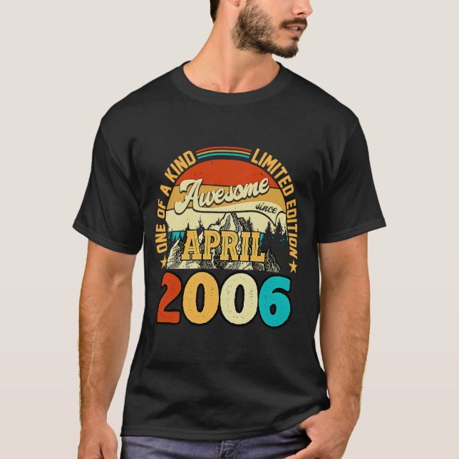 Camiseta 17 anos é incrível desde abril de 2006 17º anivers (Frente)