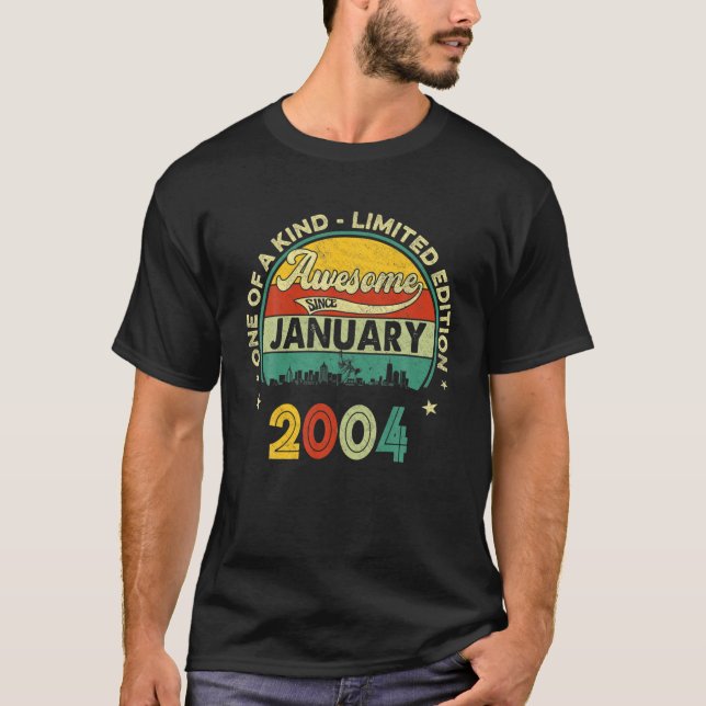 Camiseta 18º Aniversário Presente Em Janeiro De 2004 Retro  (Frente)