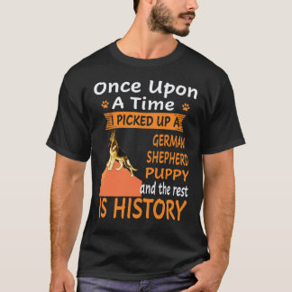 Camiseta 18 Era Uma Vez Eu Peguei Um Pastor Alemão