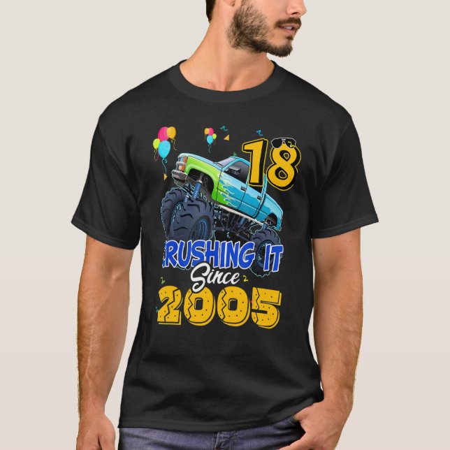 Camiseta 18 Esmagamento Desde 2005 Monster Truck 18º Nascim (Frente)