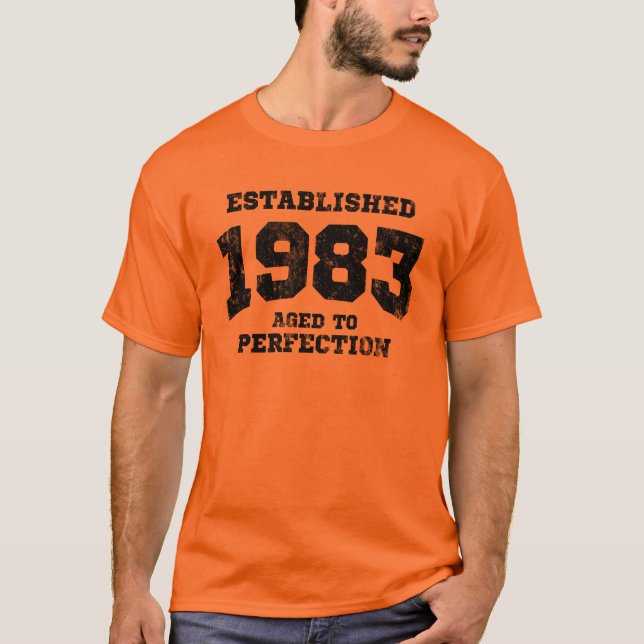 Camiseta 1983 estabelecidos envelhecidos à perfeição (Frente)