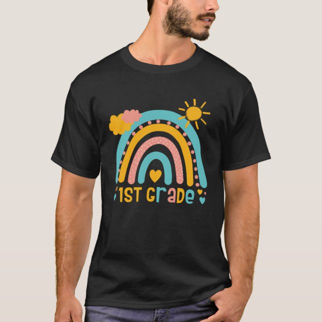 Camiseta 1 Grade rainbow eight graders class back to school (Frente)