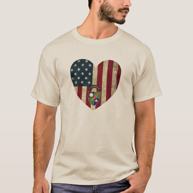 Camiseta 1rua Battalion 75th Ranger Reg American Heart Flag (Frente)