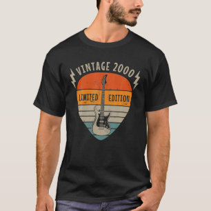 Camiseta 2000 Vintage Birthday Limited Edition Pick Guitar