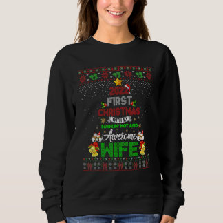 Camiseta 2022 First Christmas With My Smokin Hot And Wife A