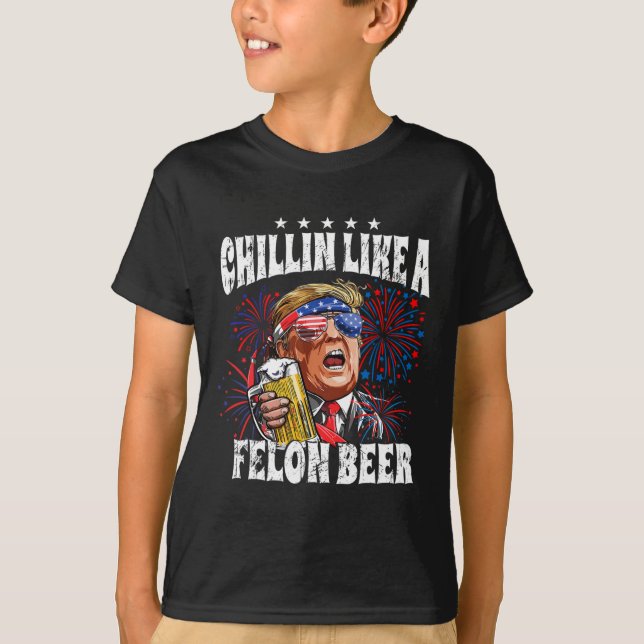Camiseta 2024 Chillin Como Uma Cerveja Felon (Frente)