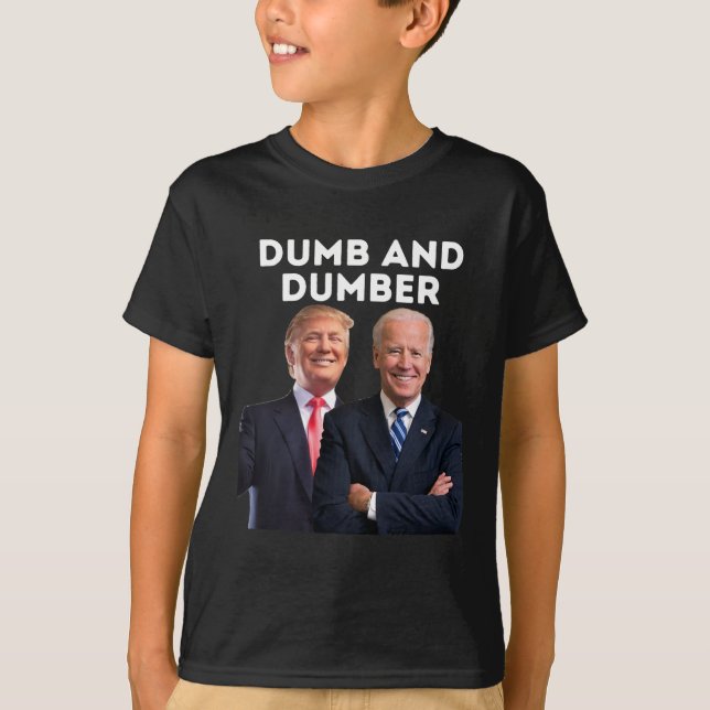 Camiseta 2024 Trump 2024 Eleição Dumb E Dumber Politics (Frente)