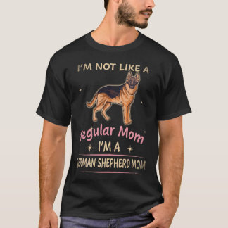 Camiseta 26 Não Sou Como Uma Mãe Normal, Sou Uma Mãe Pastor