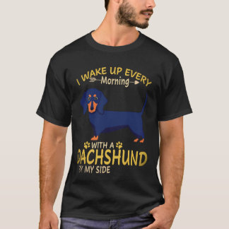 Camiseta 29 Eu acordo todas as manhãs com um Dachshund ao m