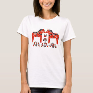 Camiseta 2 Cavalos de Dala, cavalo de folha vermelho/branco
