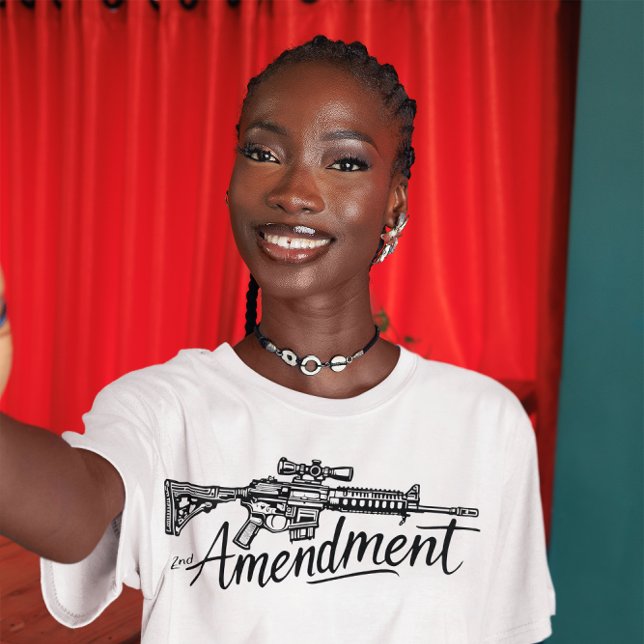 Camiseta 2A Tee feminino (Criador carregado)