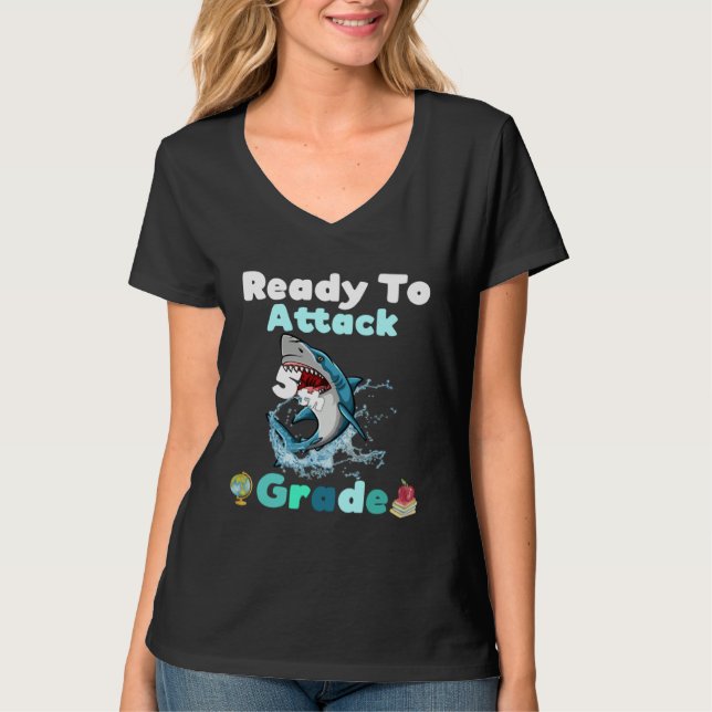 Camiseta 2nzz Shark Ready To Attack 5th Grade Student Back  (Frente)