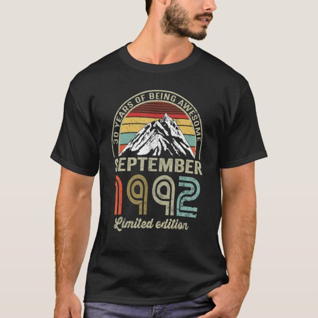 Camiseta 30 Year Old  September 1992  30th Bday (Frente)