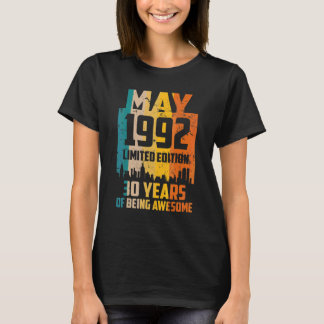 Camiseta 30th Birthday 30 Years Awesome Since May 1992 Vint