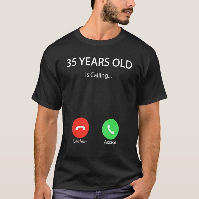 Camiseta 35 anos chama Feliz 35 anos de aniversário  (Frente)