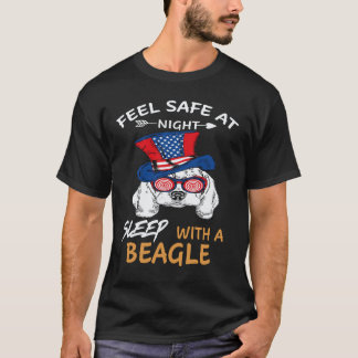 Camiseta 36 Sinta-se Seguro à Noite Durma Com Um Beagle