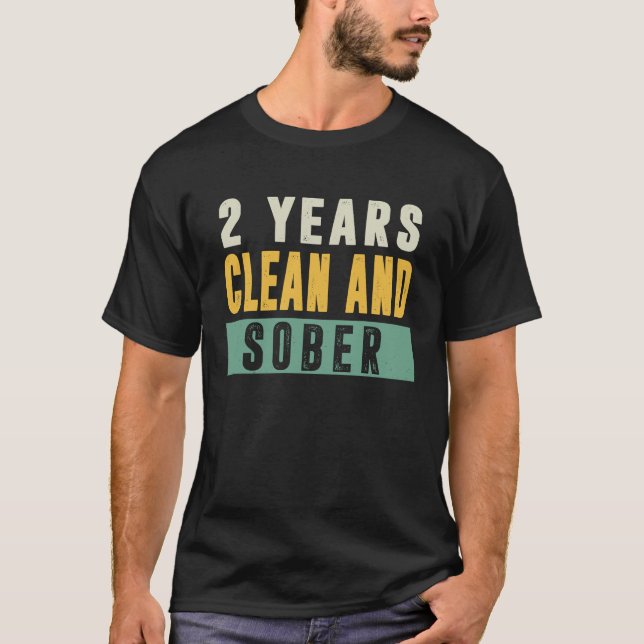 Camiseta 3 anos de dependência de sobriedade e recuperação  (Frente)