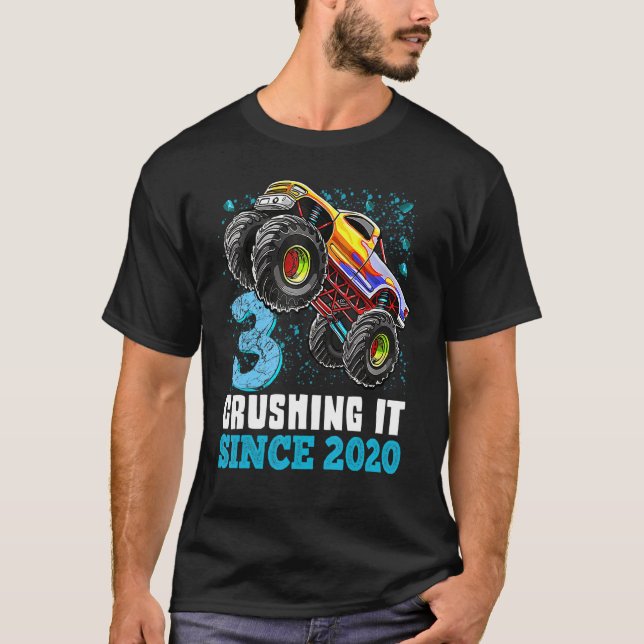 Camiseta 3 Esmagando Desde 2020 Monster Truck Terceiro Aniv (Frente)