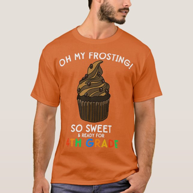 Camiseta 4º ano de volta à escola Cupcake de cotação engraç (Frente)