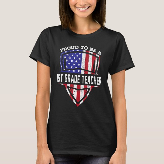 Camiseta 4º Quarto De Julho Melhor Professora Do 1º Ano Da  (Frente)