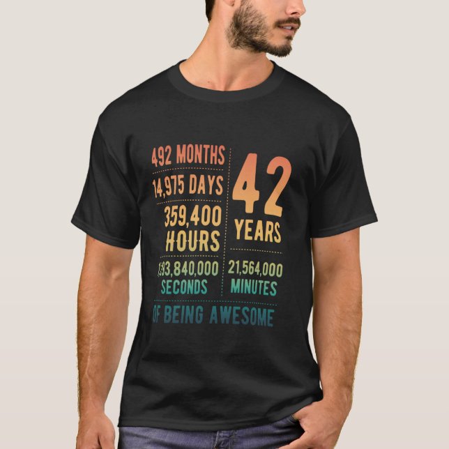 Camiseta 42º Aniversário Homens Mulheres Engraçadas 42 Anos (Frente)