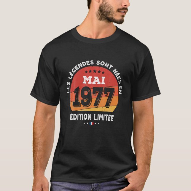 Camiseta 44 Anos De Idade As Legendas De Homens De Mulheres (Frente)