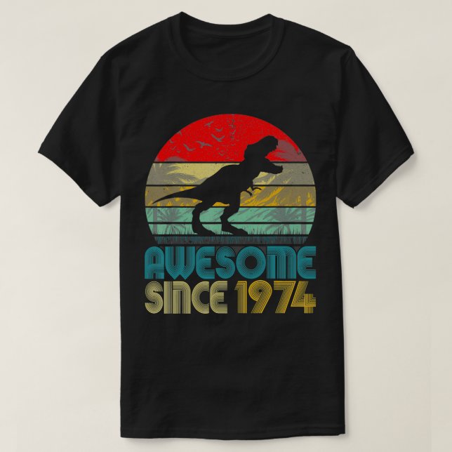 Camiseta 48º Aniversário do Dinossauro Incrível desde 1974  (Frente do Design)