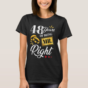 Camiseta 48 Anos Sendo O Sr. Certo, Engraçado Casal Casando