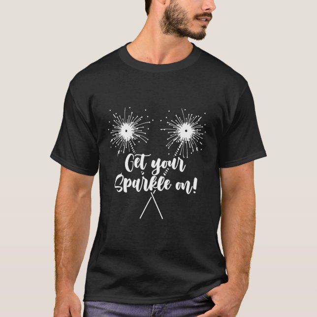 Camiseta 4 De Julho Coloque Seu Faísca No Sparklers Fou (Frente)