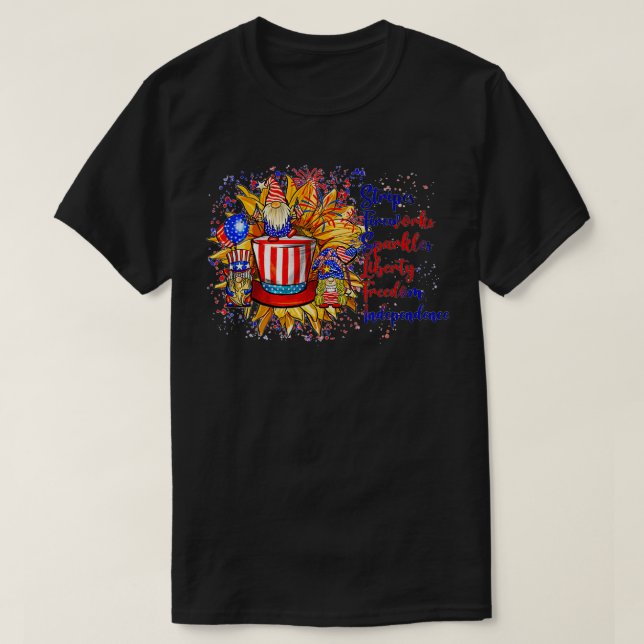 Camiseta 4 de julho Patriotic American Flag Gnomo Independê (Frente do Design)