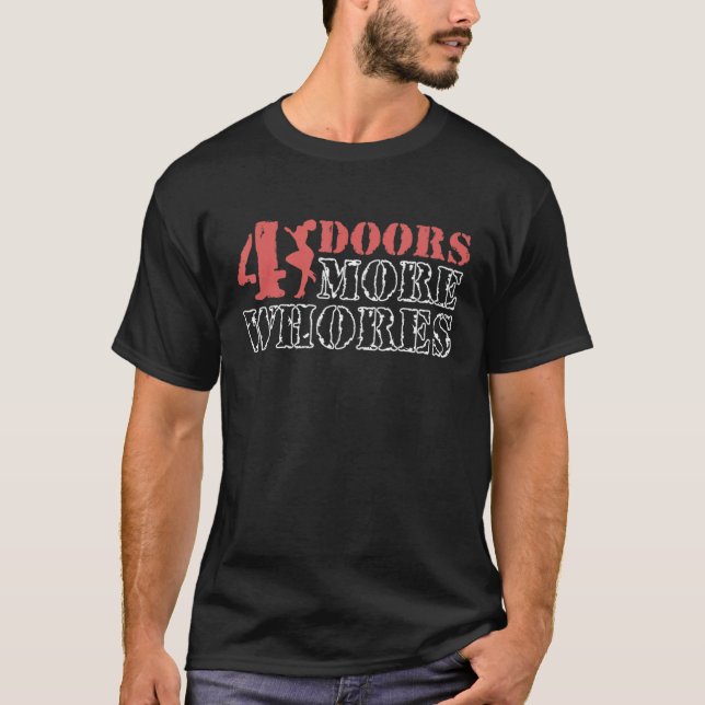 Camiseta 4 Quatro Portas Mais Putas (Frente)