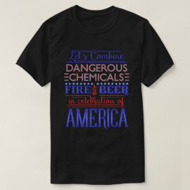 Camiseta 4o engraçado dos fogos-de-artifício da cerveja da