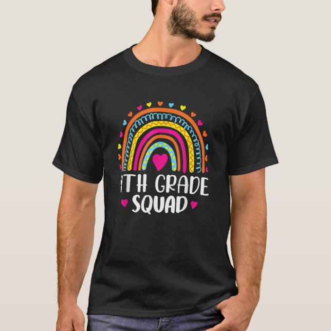 Camiseta 4th Grade Squad Teacher Student Rainbow 100th Day  (Frente)