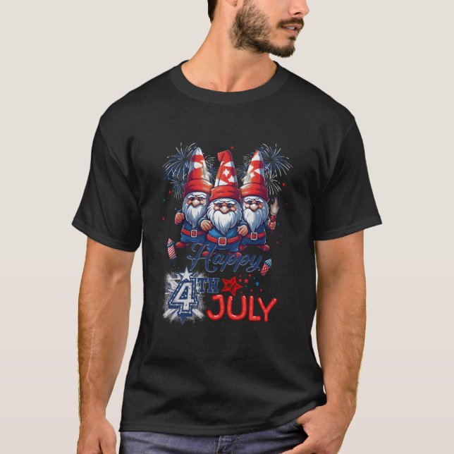 Camiseta 4Th Of July 2023 Patriotic Gnomes American Usa (Frente)