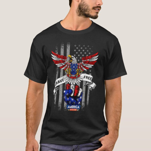Camiseta 4th of July Red White and Blue Eagle Sunglasses US (Frente)