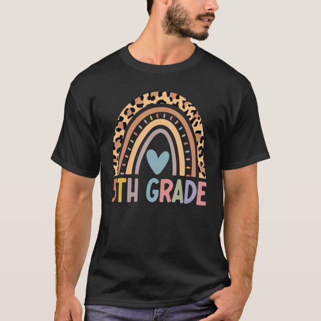 Camiseta 5º ano Boho Arco-íris Professor Aluno Último Dia D (Frente)