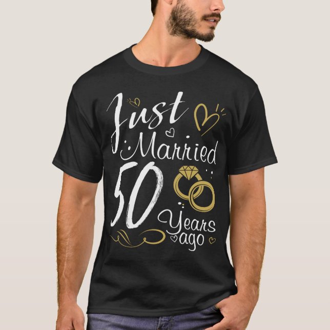 Camiseta 50º aniversário de casamento.Recem casados 50 anos (Frente)