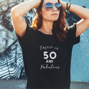Camiseta 50 e fabulosa tipografia branca e negra elegante