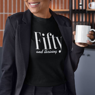 Camiseta 50 e Próspero Tipografia Simples Moderno Personali