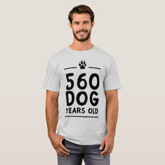 Camiseta 560 anos do cão velho