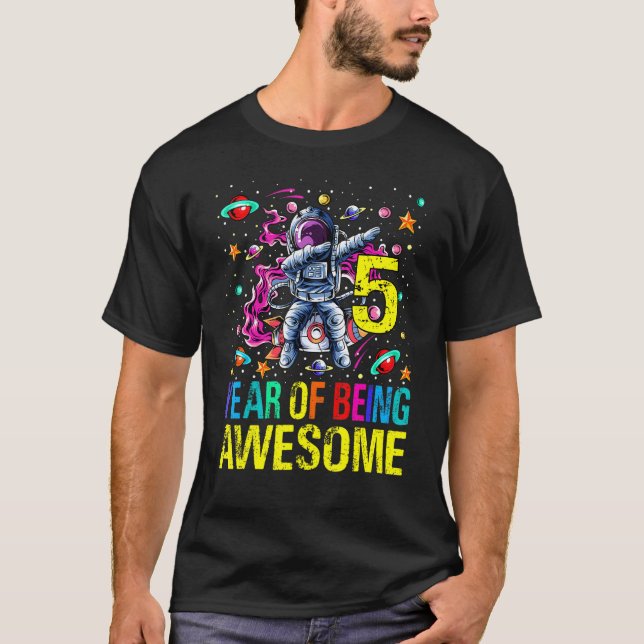 Camiseta 5 Aniversário De Ser Astronauta Espetacular 1 (Frente)