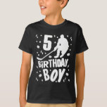 Camiseta 5 Birthday Boy Ice Hockey Kids 5 Anos Festa<br><div class="desc">5 Birthday Boy Ice Hockey Kids 5 Anos de Festa Dotada</div>
