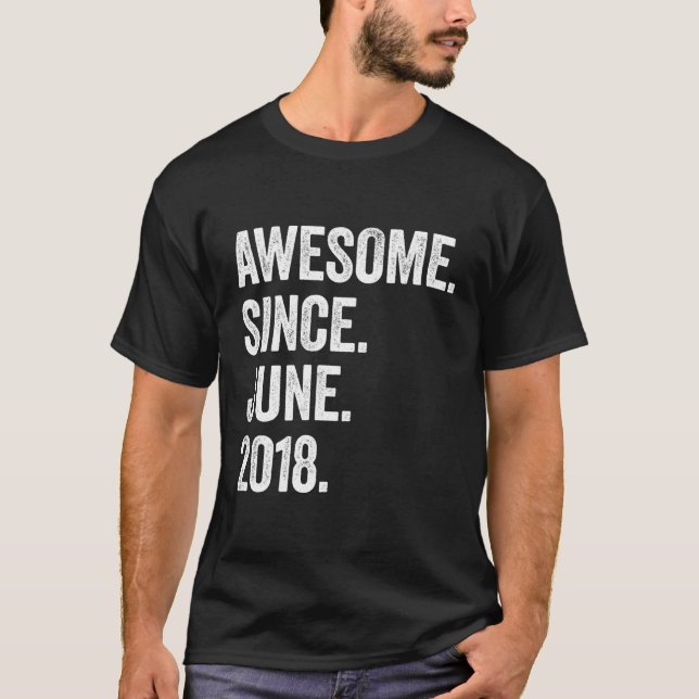 Camiseta 5 Espantoso Desde Junho De 2018 5 (Frente)