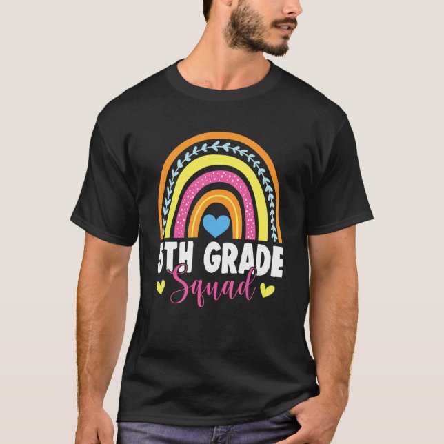 Camiseta 5 Grau Esquadrão Arco-Íris Primeiro Dia De Volta À (Frente)