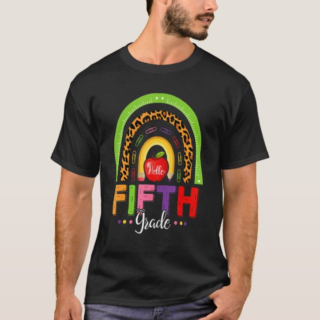 Camiseta 5 Grau Leopardo Arco-Íris Alô De Volta À Escola Ch (Frente)