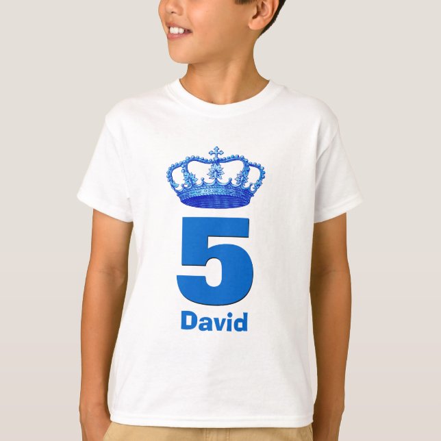 Camiseta 5o Coroa do aniversário e menino conhecido feito (Frente)